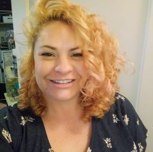 Meet your Posher, Marie